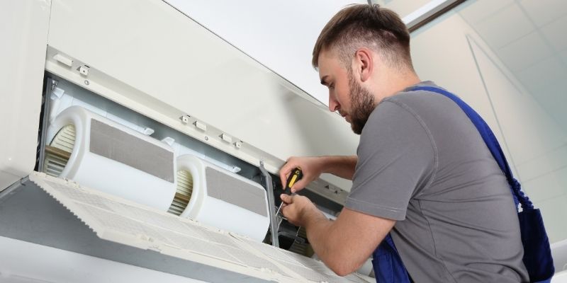 AC maintenance contractor